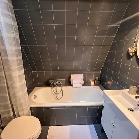 Апартаменты Nest At The - By Myhomeincomo *